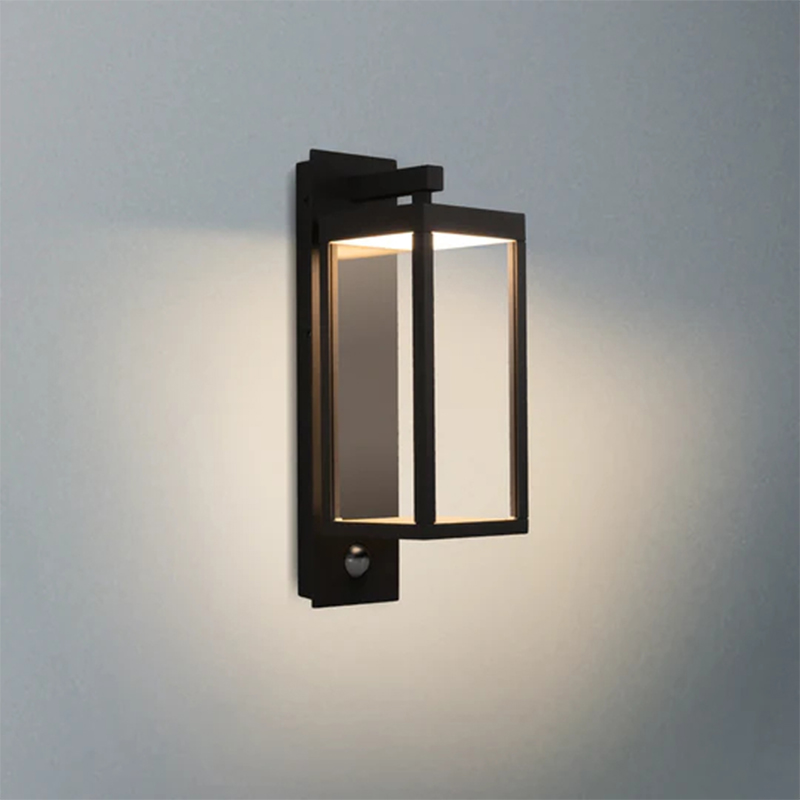 22529 IP54 13W 750LM LED SVART/HVIT/GREY DAG/NIGHTSENSOR UTENSENSIG Vegglys